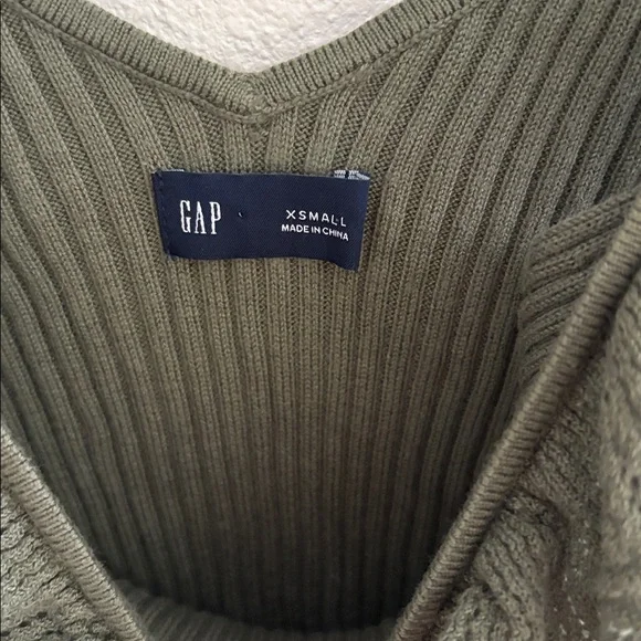 Gap Ruffle Tank - Picture 3 of 4